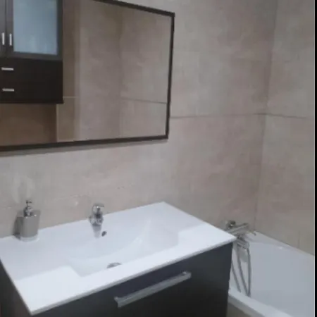 Piso Plaza Cantarero * نيرخا